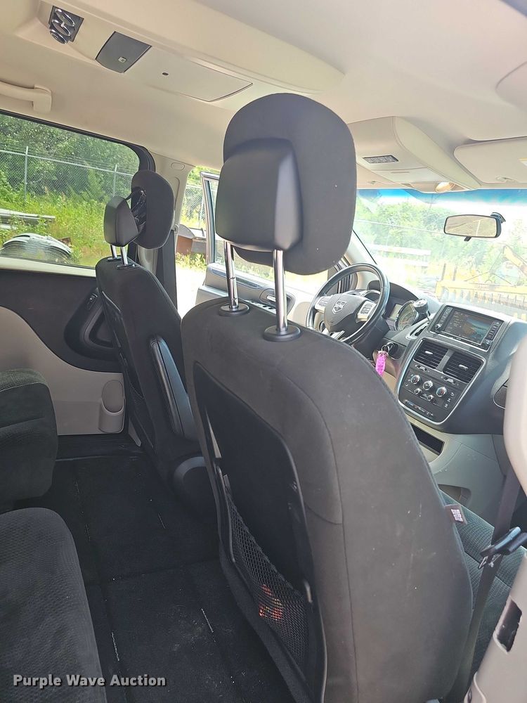 image for item EF3598 2015 Dodge Grand Caravan SXT van