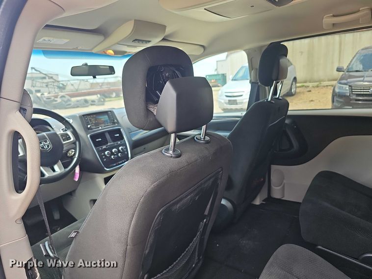 image for item EF3598 2015 Dodge Grand Caravan SXT van