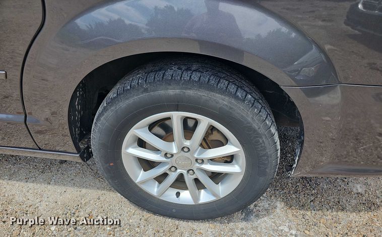 image for item EF3598 2015 Dodge Grand Caravan SXT van