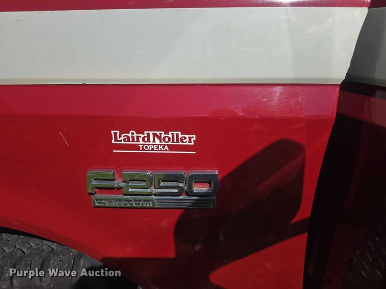 image for item EF3605 1988 Ford  F250HD brush fire truck