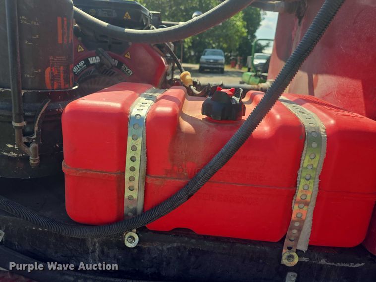 image for item EF3605 1988 Ford  F250HD brush fire truck