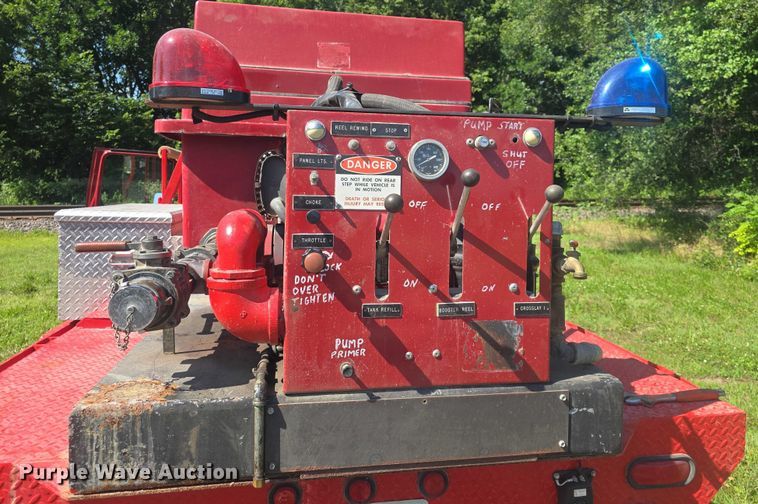 image for item EF3605 1988 Ford  F250HD brush fire truck