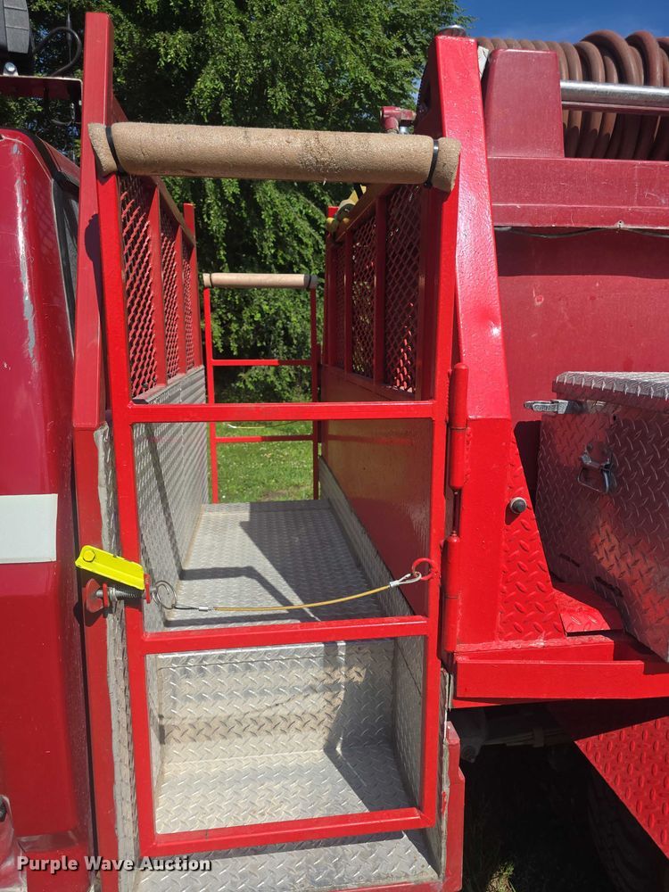 image for item EF3605 1988 Ford  F250HD brush fire truck