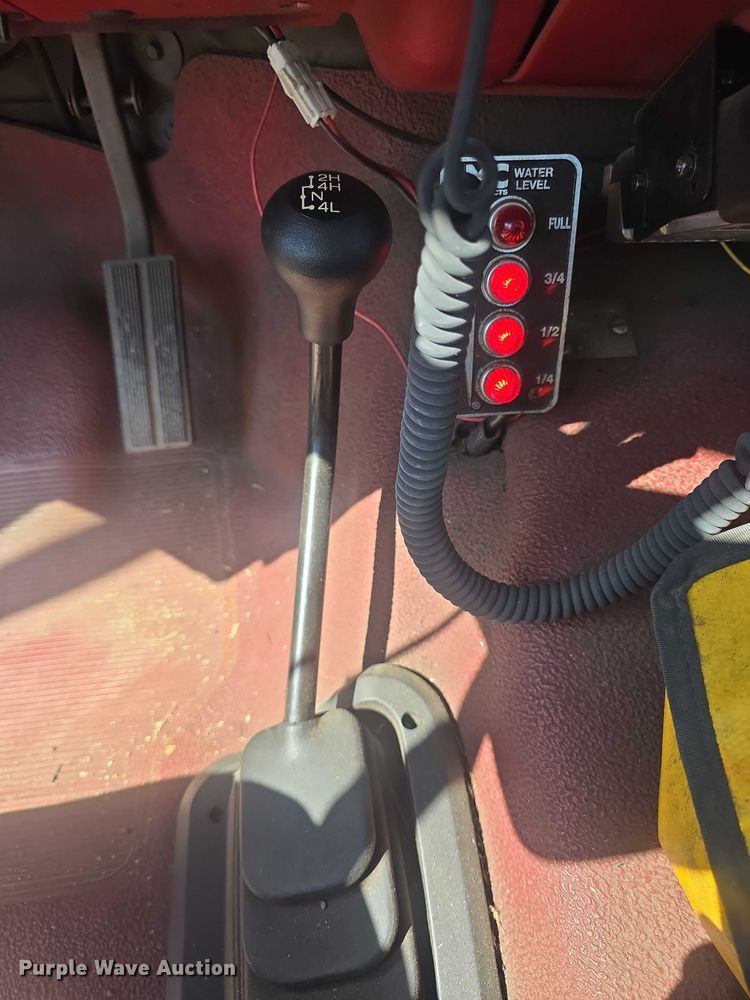 image for item EF3605 1988 Ford  F250HD brush fire truck