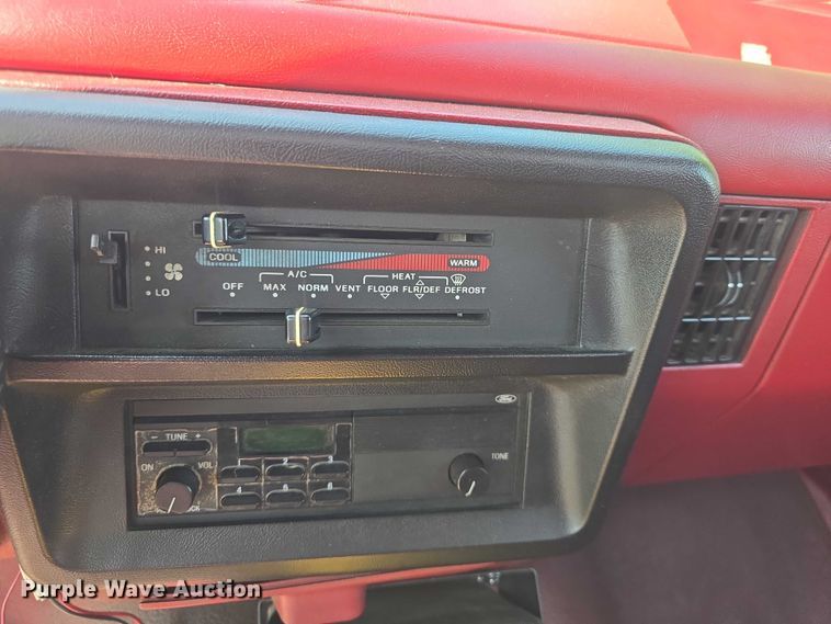 image for item EF3605 1988 Ford  F250HD brush fire truck