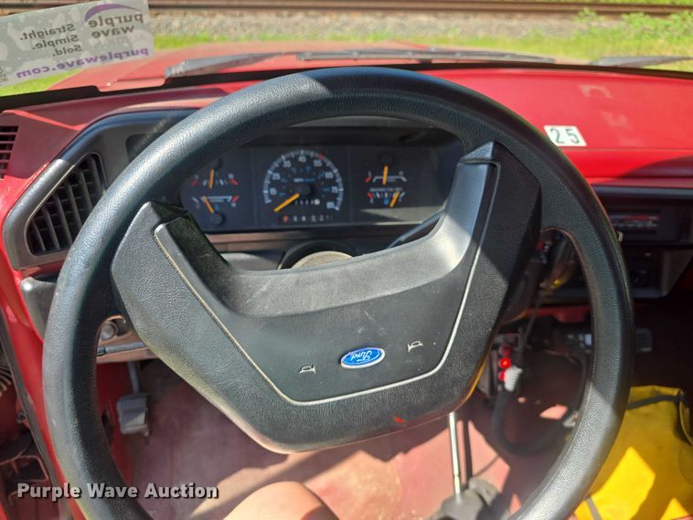 image for item EF3605 1988 Ford  F250HD brush fire truck