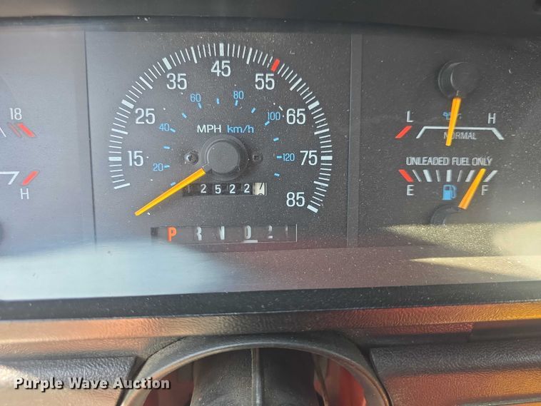 image for item EF3605 1988 Ford  F250HD brush fire truck