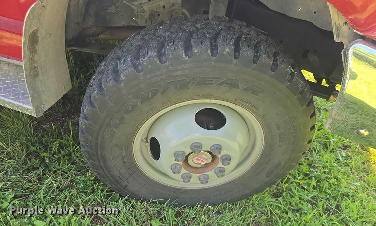 image for item EF3605 1988 Ford  F250HD brush fire truck