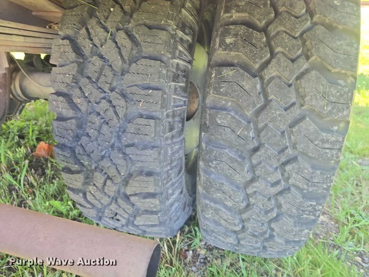 image for item EF3605 1988 Ford  F250HD brush fire truck