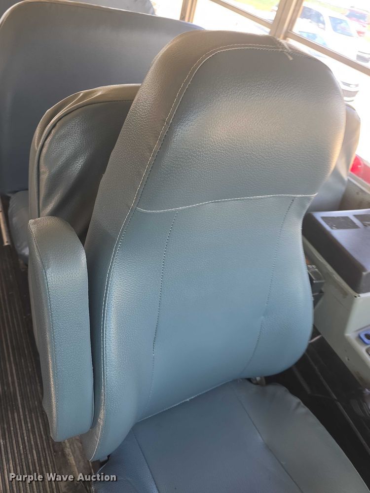 image for item EF3606 2003 Blue Bird school bus