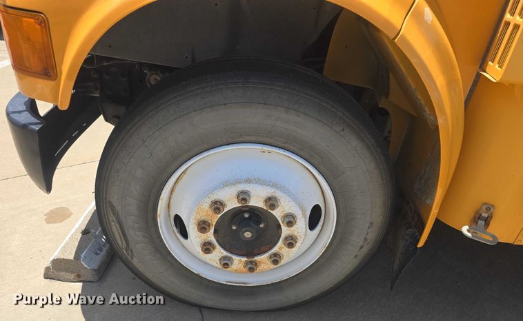 image for item EF3606 2003 Blue Bird school bus