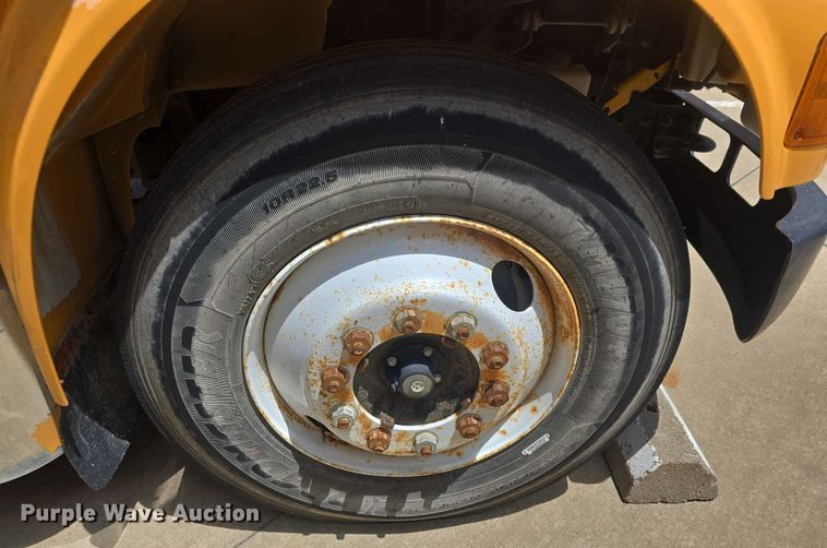 image for item EF3606 2003 Blue Bird school bus