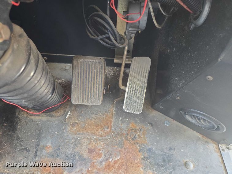 image for item EF3607 2002 American Transportation Corporation school bus