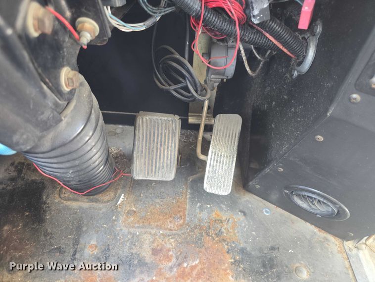 image for item EF3607 2002 American Transportation Corporation school bus