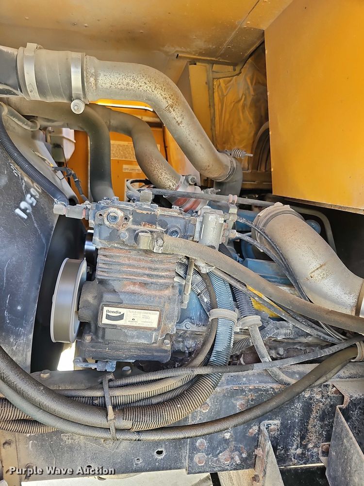 image for item EF3607 2002 American Transportation Corporation school bus