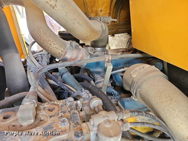 image for item EF3607 2002 American Transportation Corporation school bus