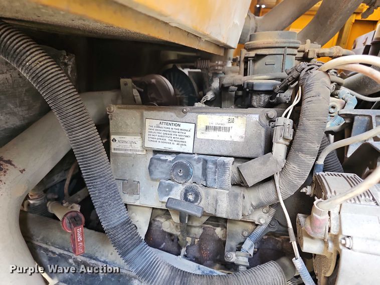 image for item EF3607 2002 American Transportation Corporation school bus