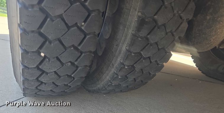 image for item EF3607 2002 American Transportation Corporation school bus