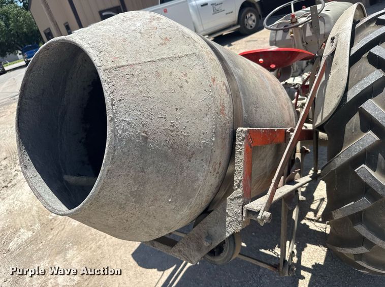 image for item EG6620 1944 Ford 2N tractor