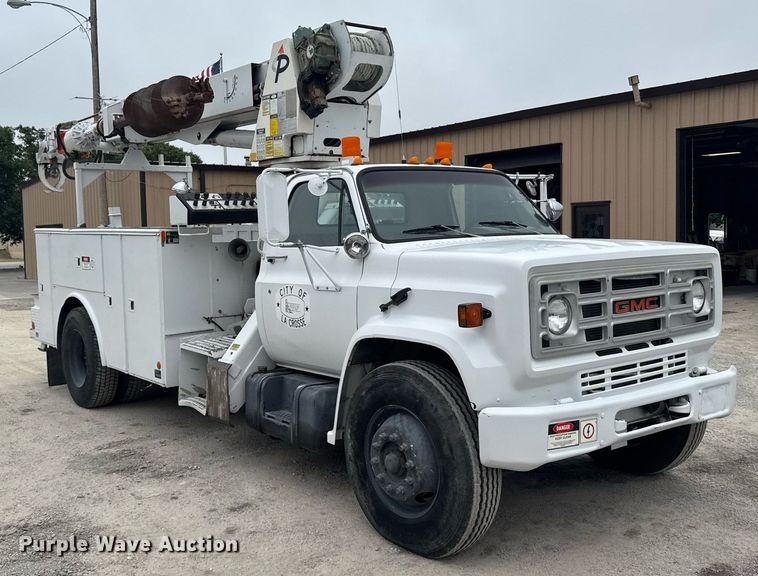 image for item EG6621 1988 GMC C7000 digger derrick truck
