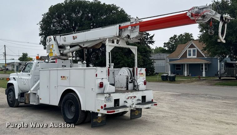 image for item EG6621 1988 GMC C7000 digger derrick truck