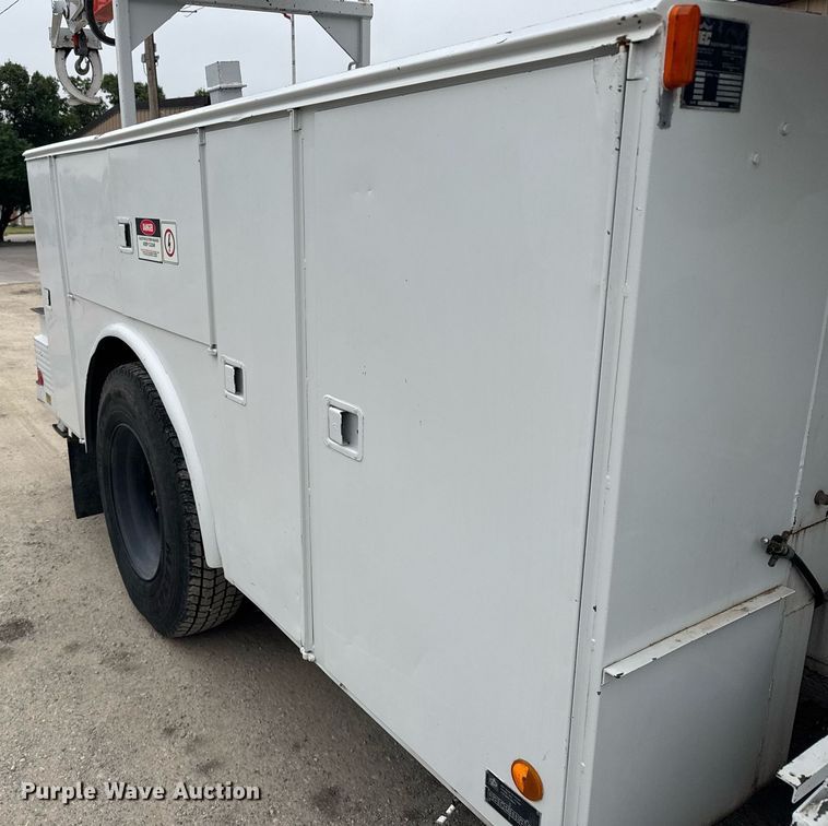 image for item EG6621 1988 GMC C7000 digger derrick truck