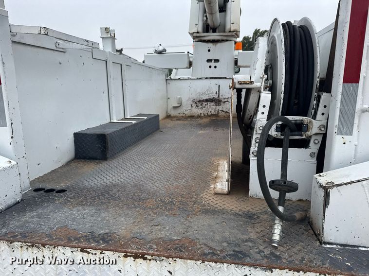 image for item EG6621 1988 GMC C7000 digger derrick truck