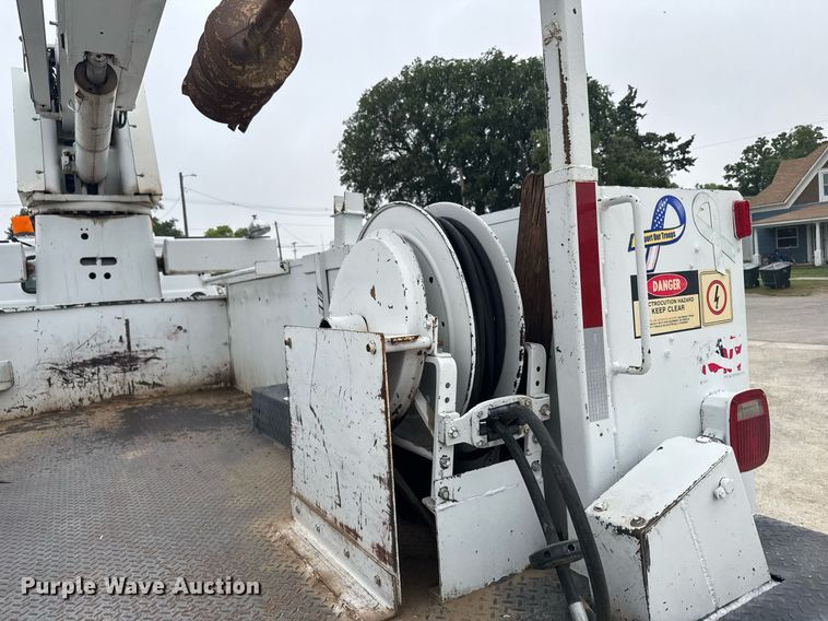 image for item EG6621 1988 GMC C7000 digger derrick truck