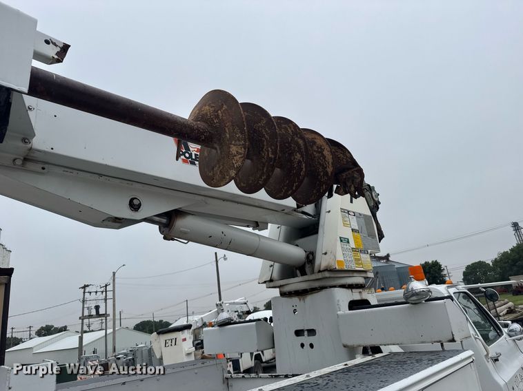 image for item EG6621 1988 GMC C7000 digger derrick truck