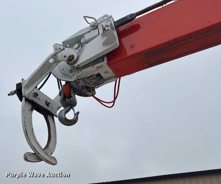 image for item EG6621 1988 GMC C7000 digger derrick truck