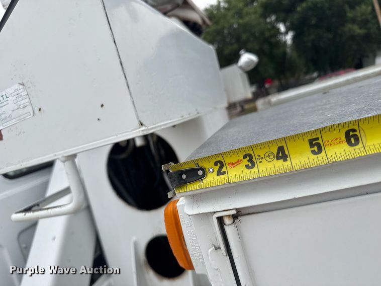 image for item EG6621 1988 GMC C7000 digger derrick truck