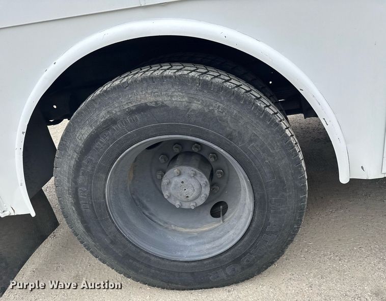 image for item EG6621 1988 GMC C7000 digger derrick truck