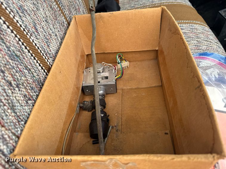 image for item EG6621 1988 GMC C7000 digger derrick truck