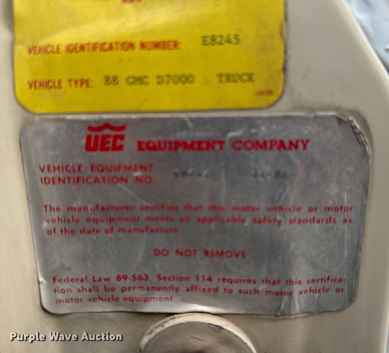 image for item EG6621 1988 GMC C7000 digger derrick truck