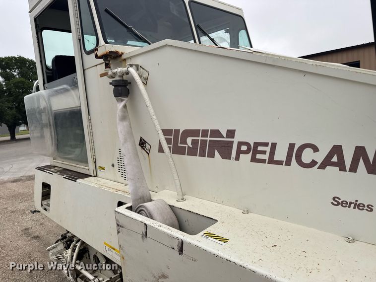 image for item EG6622 1994 Elgin Pelican P street sweeper truck