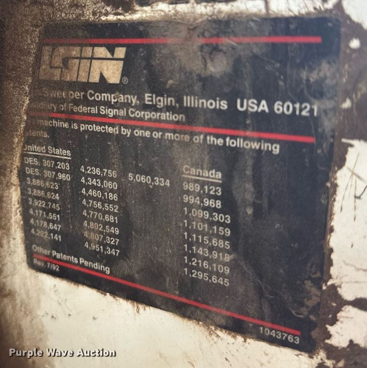 image for item EG6622 1994 Elgin Pelican P street sweeper truck