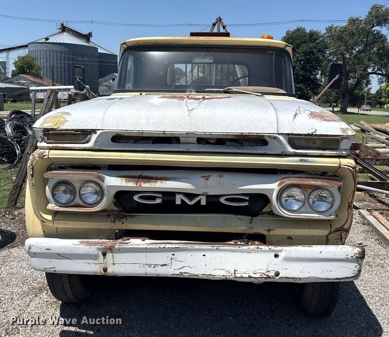 image for item EG6624 1963 GMC winch truck