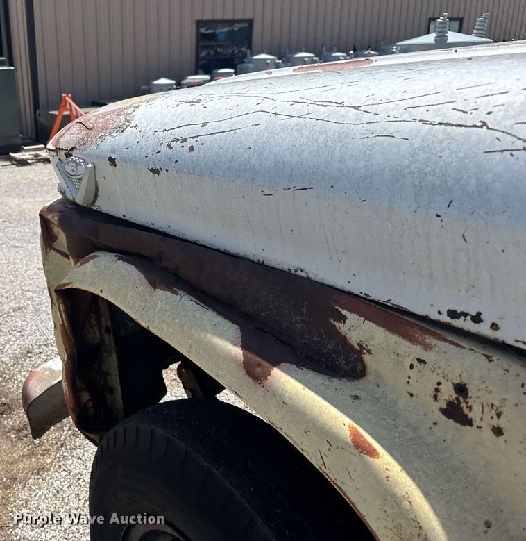 image for item EG6624 1963 GMC winch truck