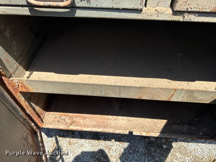 image for item EG6624 1963 GMC winch truck