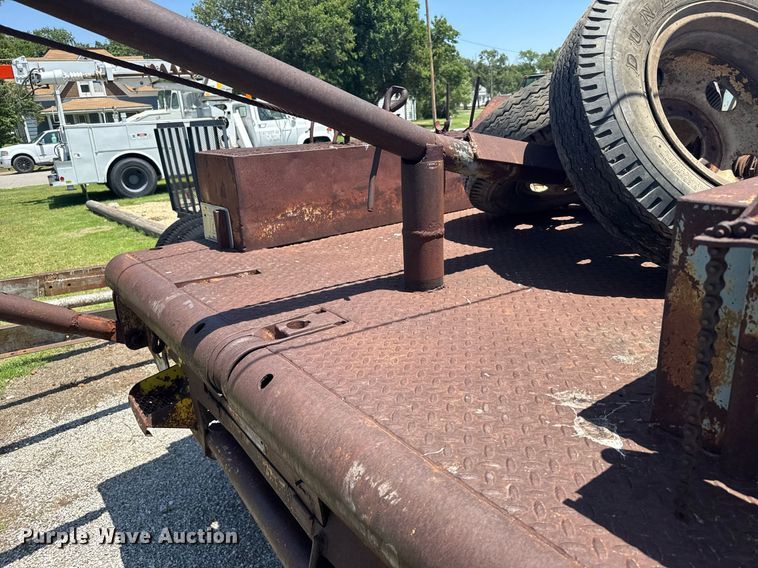 image for item EG6624 1963 GMC winch truck