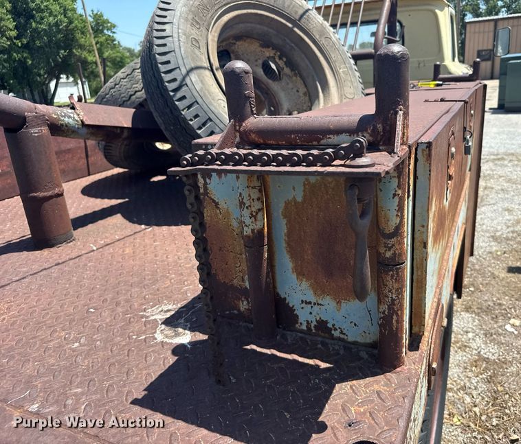 image for item EG6624 1963 GMC winch truck