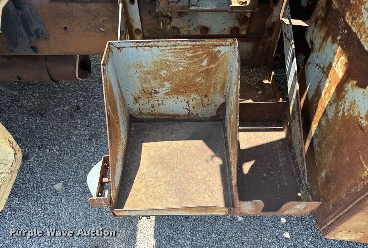 image for item EG6624 1963 GMC winch truck