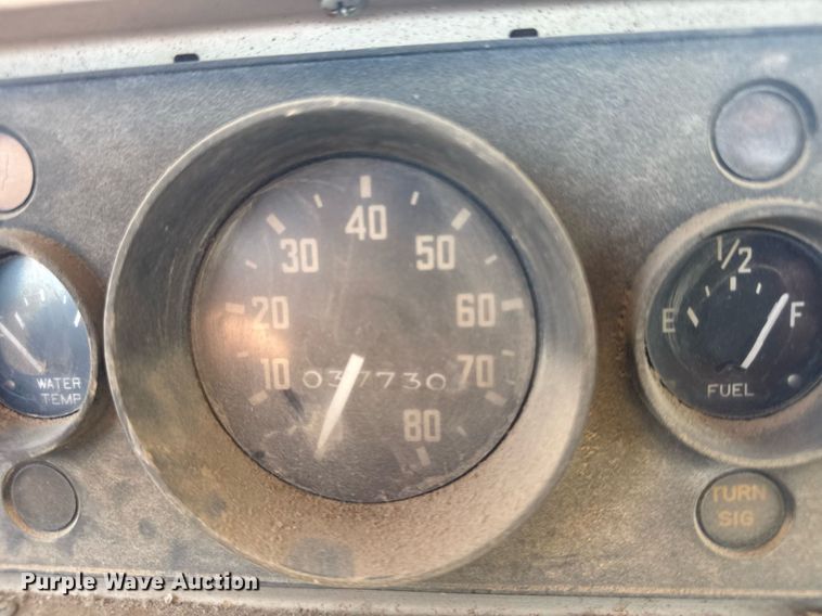 image for item EG6624 1963 GMC winch truck