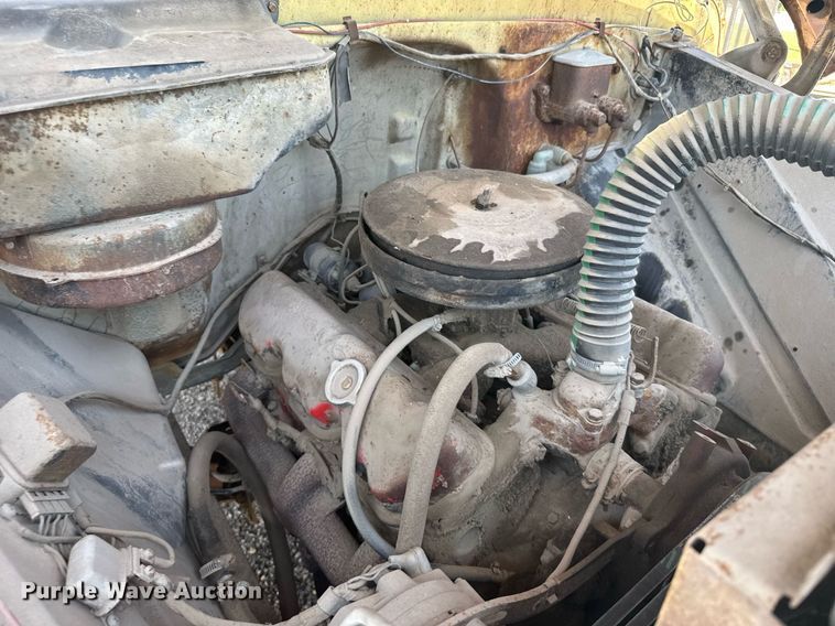 image for item EG6624 1963 GMC winch truck