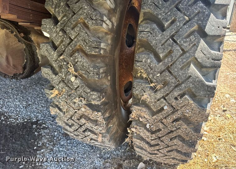 image for item EG6624 1963 GMC winch truck