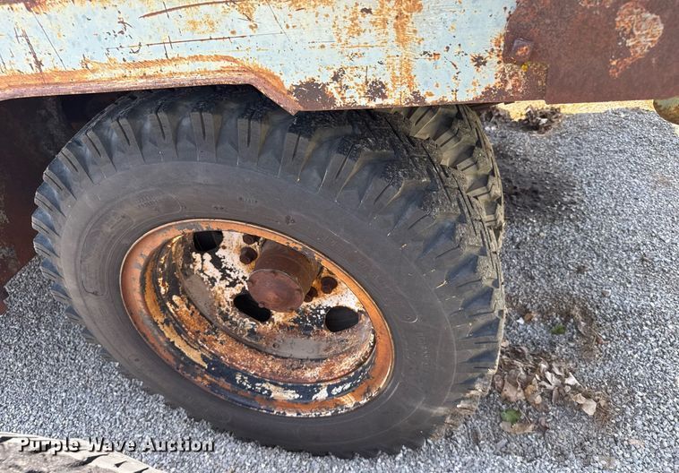 image for item EG6624 1963 GMC winch truck