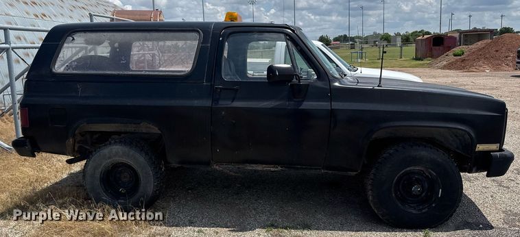 image for item EG6626 1984 Chevrolet D10 Military Blazer SUV