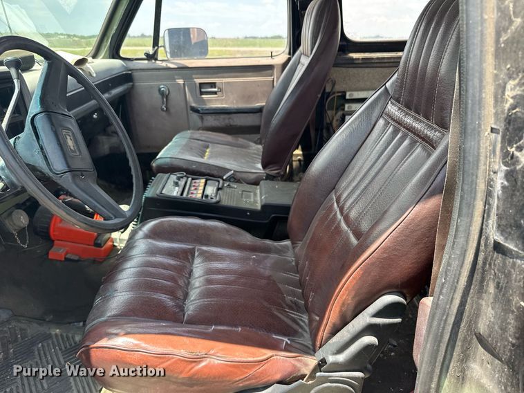 image for item EG6626 1984 Chevrolet D10 Military Blazer SUV