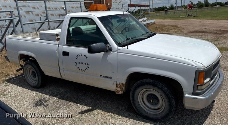 image for item EG6627 1998 Chevrolet C1500 pickup truck