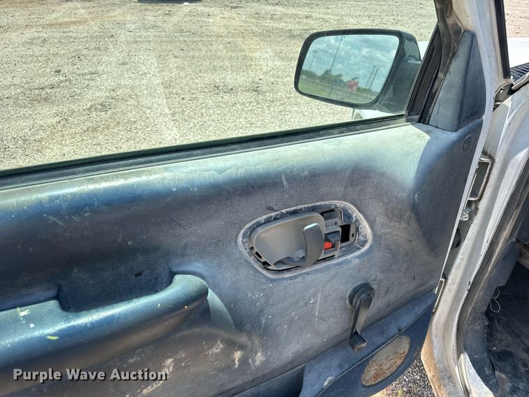 image for item EG6627 1998 Chevrolet C1500 pickup truck